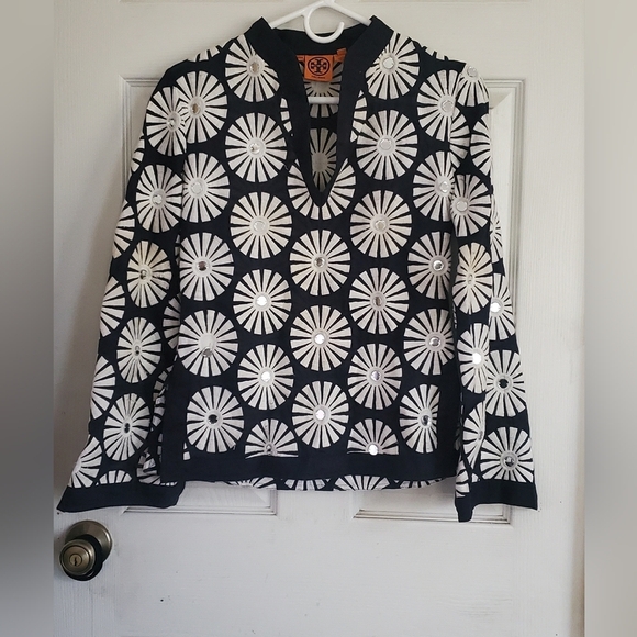 Tory Burch embroidered vneck flare sleeves size 2 - Picture 1 of 10